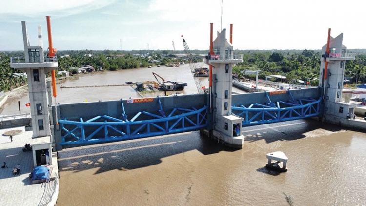 កឹងធើ ម្ចាស់ការទប់ទល់តាំងពីដំបូងដើម្បីជួយឲ្យការផលិតក្នុងរដូវប្រាំងបានស្ថិរភាព