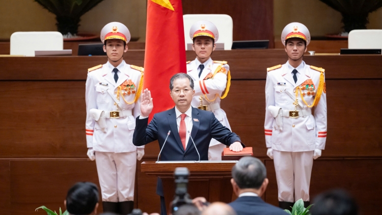 Khua pơ ala mơnuih ƀôn sang dêh čar ruah kơ-iăng Khua mir sir, Khua sang phat kơđi hăng anom bruă tơgŭ pơsir kơđi