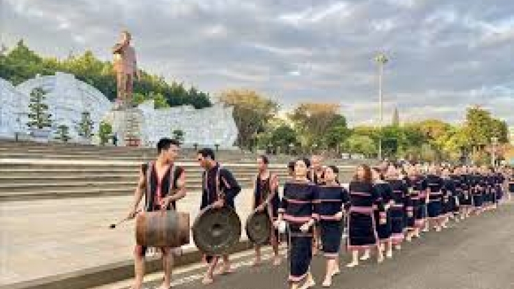 Bác Hồ sống mãi với Tây Nguyên