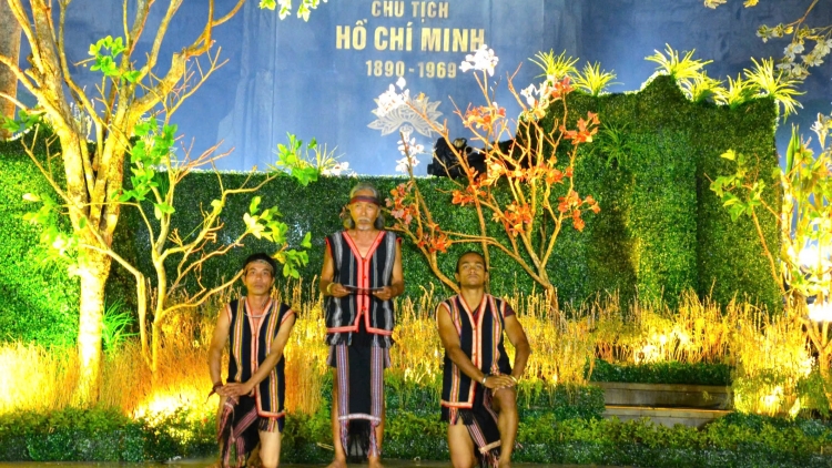 Gia Lai pơphun jơlan hơdră adoh suang bơni pran kơtang gum pơgôp djop djuai ania 