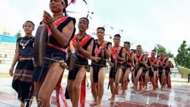 Đàn chim trắng (Tơpôl xem kok)