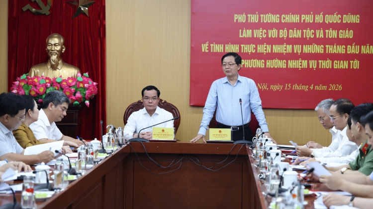 Groi Thủ tướng Hồ Quốc Dũng pah kan đah Bộ Dân tộc ndrel Tôn giáo