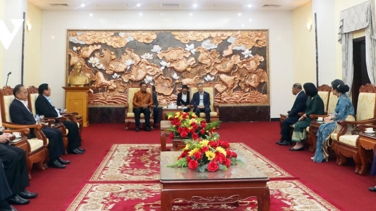 ពត៌មាន ម៉ោង ១៥