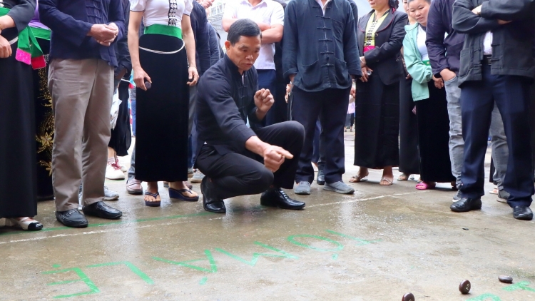 TÀNG TỨC KE TÓ MÁ LẸ CÚA PỈ NOỌNG CẦN THÁI