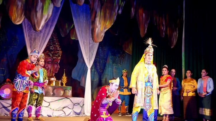 ល្ខោនបាសាក់ – សិល្បៈសម្តែងដ៏ពិសេសរបស់ជនរួមជាតិខ្មែរនៅភាគខាងត្បូង