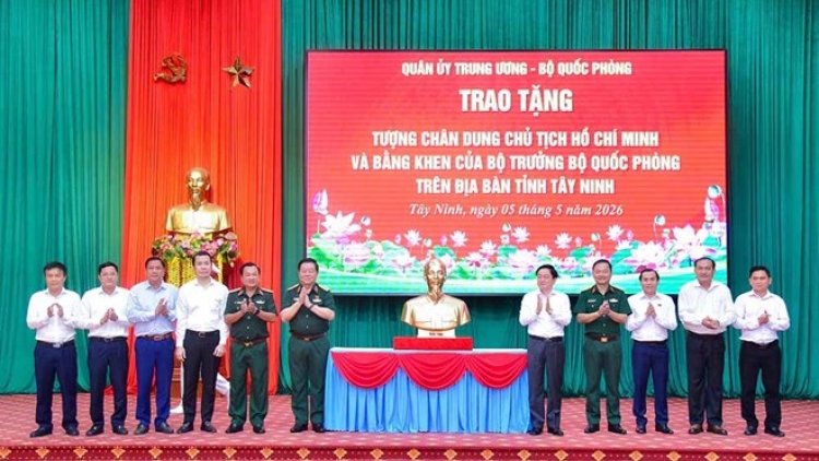 ALIN PATAU  RUP THAIK CHU TICH HO CHI MINH KA TINH TÂY NINH