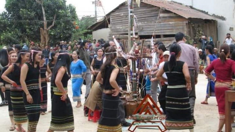Xông athế pin xông