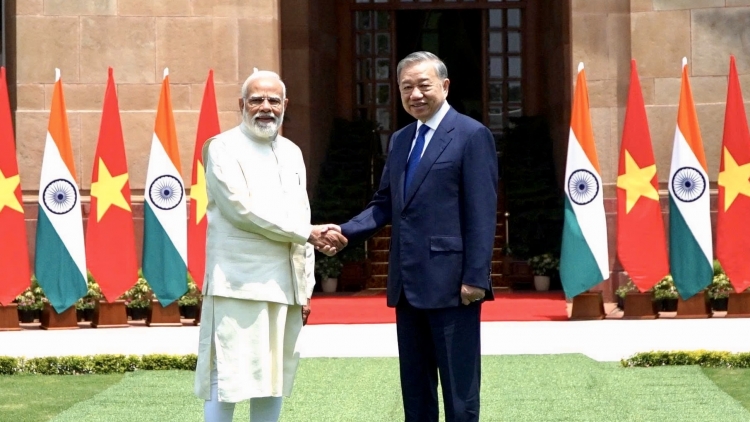 Pôa Tô Lâm, Kăn xiâm pơkuâ hnê ngăn Đảng – Kăn xiâm hnê ngăn tơnêi têa tơpui tơno ƀă pôa Narendra Modi, Ngế pro xiâm hnê ngăn kong têa Ấn Độ