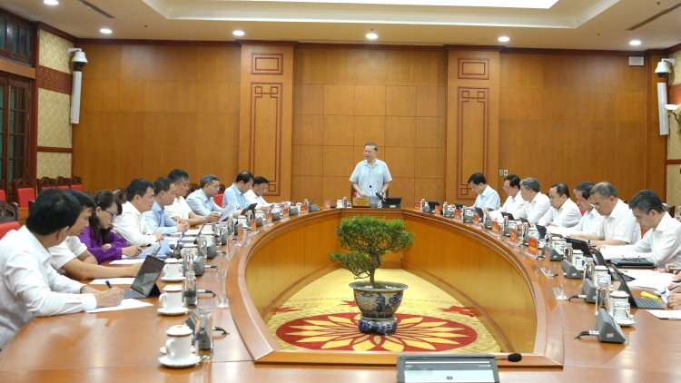 Khua git gai ping gah, Khua mir sir ơi Tô Lâm git gai kơsem min boh thâo ia rơgơi, pơblih yua mrô