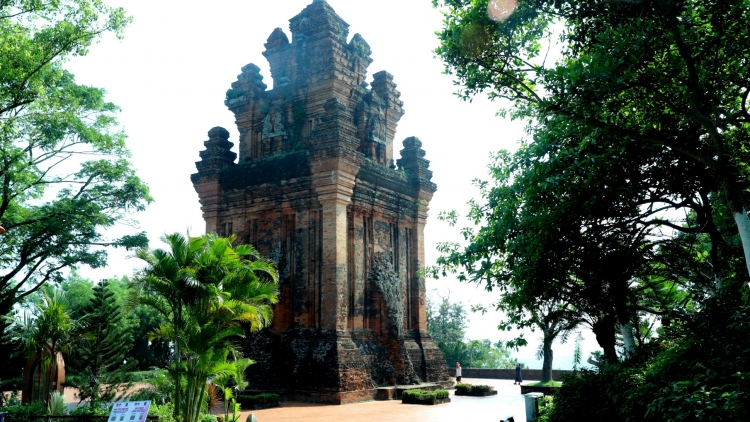 Um ai tơdrong hơrih ah hơla jơ̆ng Kơthôt Nhạn