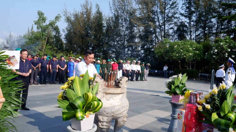 Dờng màng Dơ̆ chu ñàng, kah kơlôi ală Cau khin cha jak chài cau ling chơ̆t màng Gạc Ma