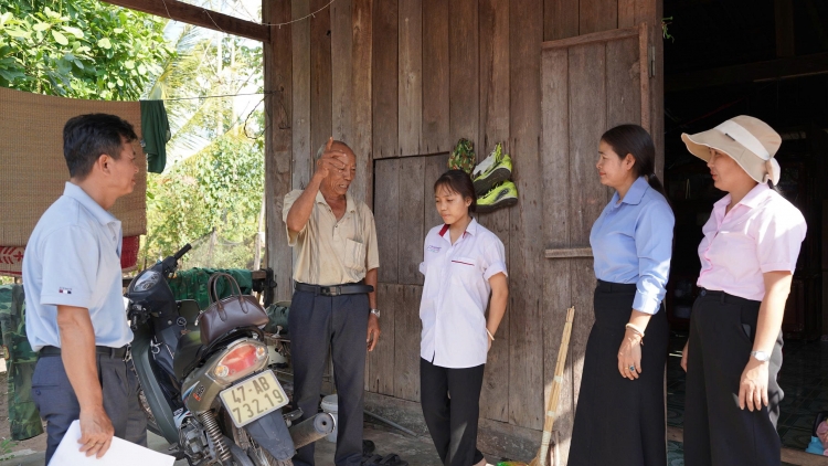 Jua čing pơgang plơi, tơlơi črâo trun Ping gah pơgang mơnuih ƀôn sang