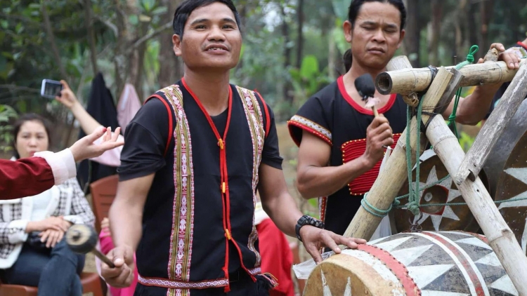 Mŏ ơi mŏ (Mẹ dấu yêu)