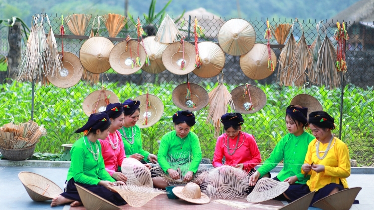 CHƯƠNG TRÌNH KHAY HENG TÀY - NÙNG (Thứ 3, vằn xo 9 bươn 6 pi 2026)