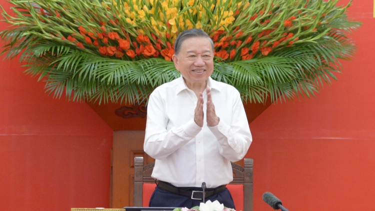 ពត៌មាន ម៉ោង ១៥