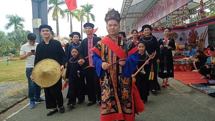 CHƯƠNG TRÌNH KHAY HENG TÀY - NÙNG (Thứ Hai, vằn xo 8 bươn 6 pi 2026)