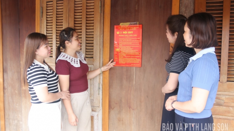 CÓ CỐC HẾT KIN TỎN RẲP KHÉC THÂNG LƯỜN TỔ