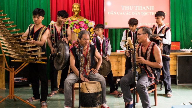 Những người giữ thành trì văn hoá Tây Nguyên