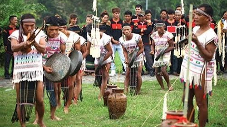 Kok Kech (Lời của thiên nhiên)