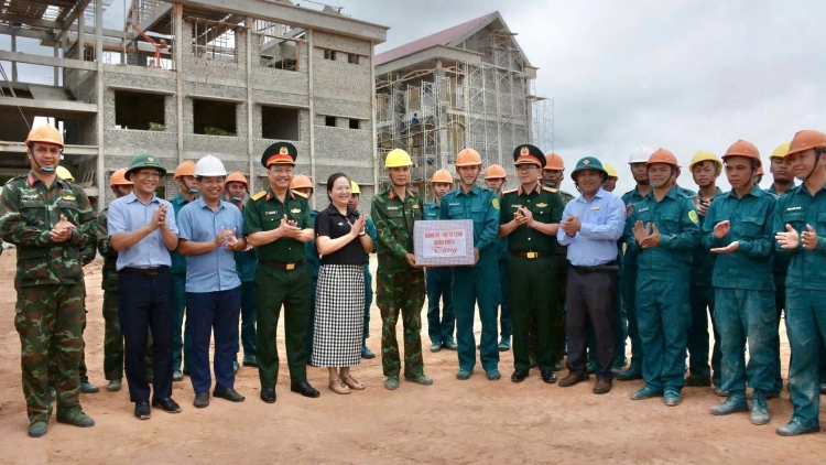 Kuân khu 5 lăm ngăn tơdroăng ki pro hngêi trung hdrông kuăn ngo ai tíu kâ koi ối pơtê a kơpong tơkăng kong Dak Lak 