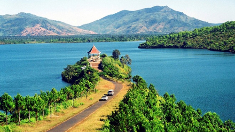 Đôi mắt Pleiku