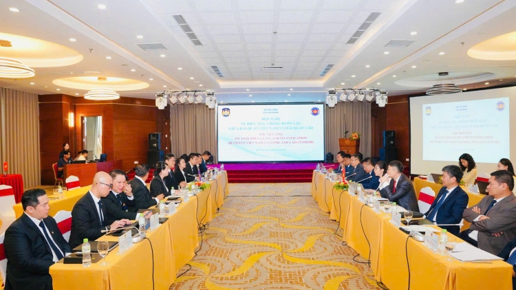 Việt Nam - Lào tăng cường phối hợp chống buôn lậu khu vực biên giới