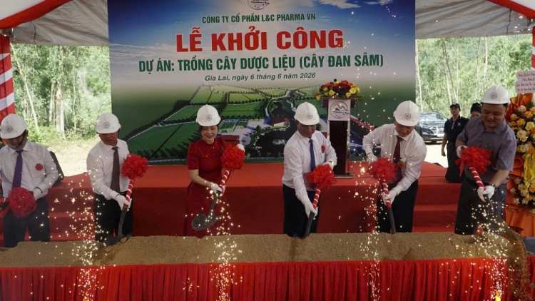 Gia Lai tơlĕch Tơdrong jang pơtăm ‘long pơgang Đan Sâm lơ̆m teh xă