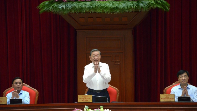 Khua gĭt gai Đảng, Khua lăn čar Tô Lâm bi tuôm bi tuôm hŏng phung knuă druh hlăm Phŭn bruă kđi čar kriê dlăng 