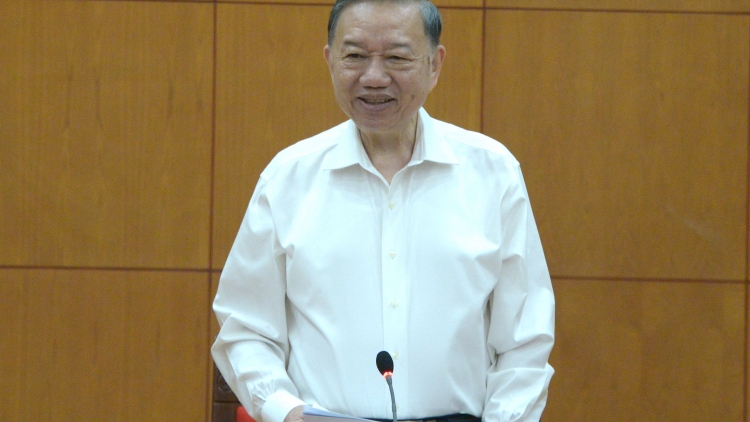 ពត៌មាន​ម៉ោង១៥