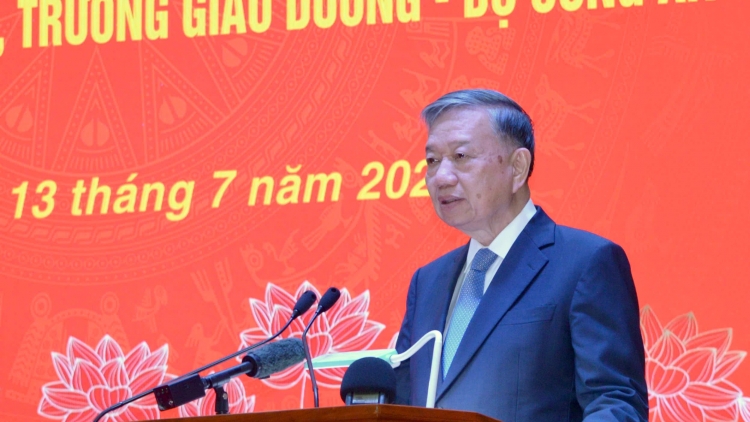 Rgâl dăng bah nău mĭn mât njrăng nuĭh gŭ ndrung jêng mât rđăp jêng kon nuĭh