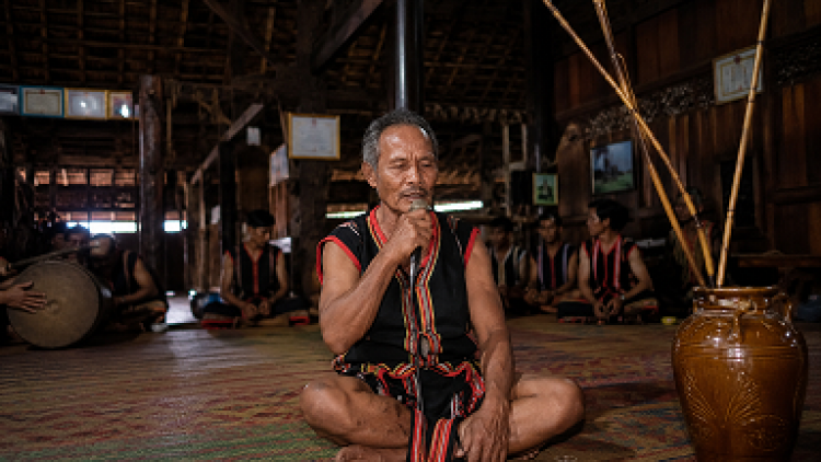 “Rêng lam nău mpât mprơ ta trôm mạng”