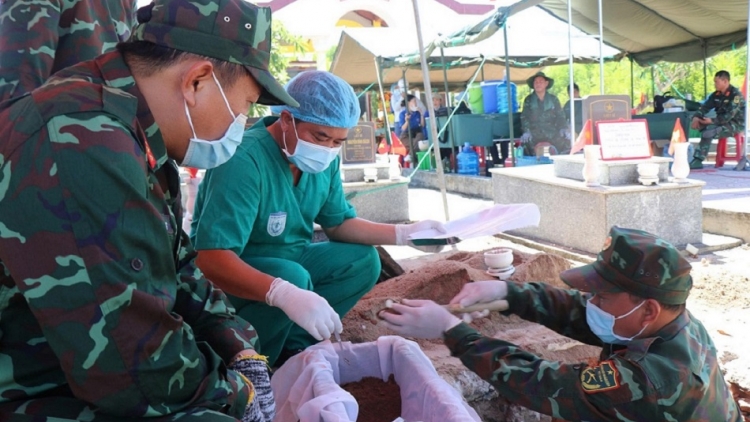 Quảng Ngãi, Đăk Lăk hơvơn akŏm jơhngơ̆m chơ chă, sơkơ̆t hơdah hơnăn măt kơting linh lôch tang ăn teh đak 