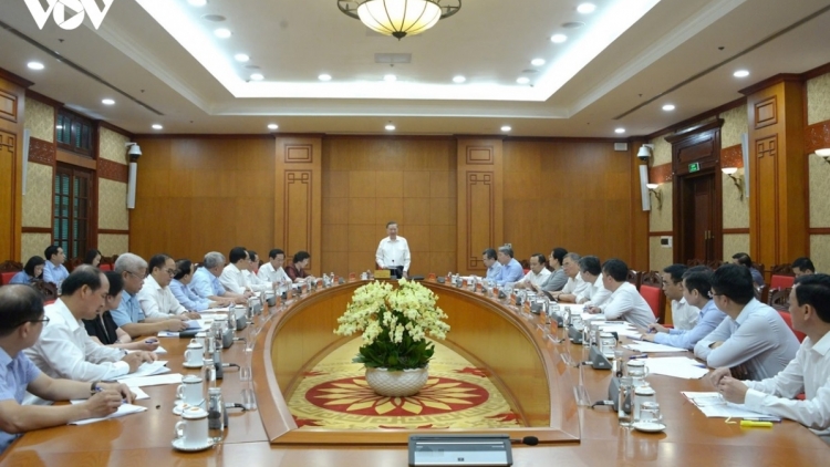 Pơtho tơdrong jang tơguăt hăm tơdrong đei kơ rim tơring, rim hơdrung bơngai  