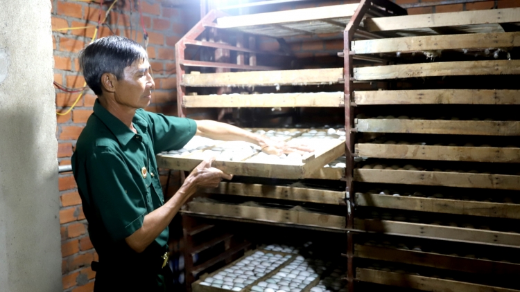 Mô đô̆i hneăng hdrối nah pơtối pêi rak ‘na tuăn ihiâm Mô đô̆i Pôa Hồ a tơnêi Krông Ana