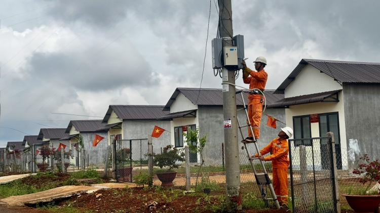 Đèng cèng pràn kis pa tus tiah nhàr lơgar càr Lâm Đồng 
