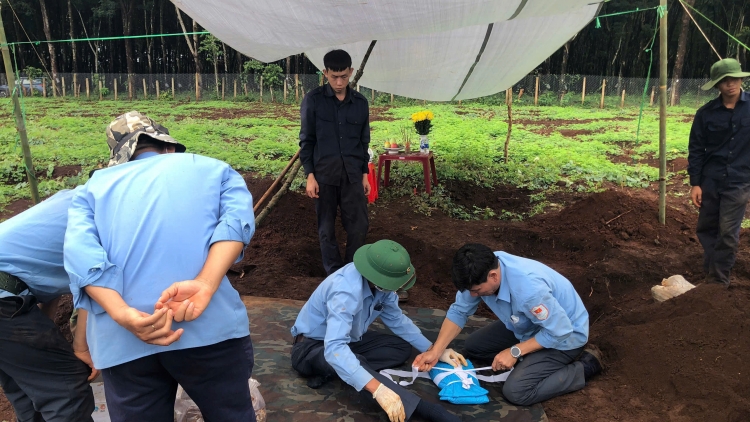Gia Lai: Hmao ƀuh, hrui mbĭn sa klang lĭng kahan djiê êngiă mbĭt hŏng lu mta mnơ̆ng ti sa đang kphê 
