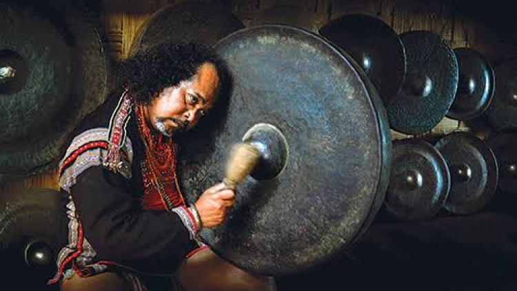 Klei mtă mtăn yang ƀuôn (Dặn dò buôn làng)