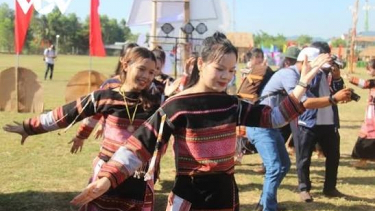 Adruh tơdăm tơ’yung