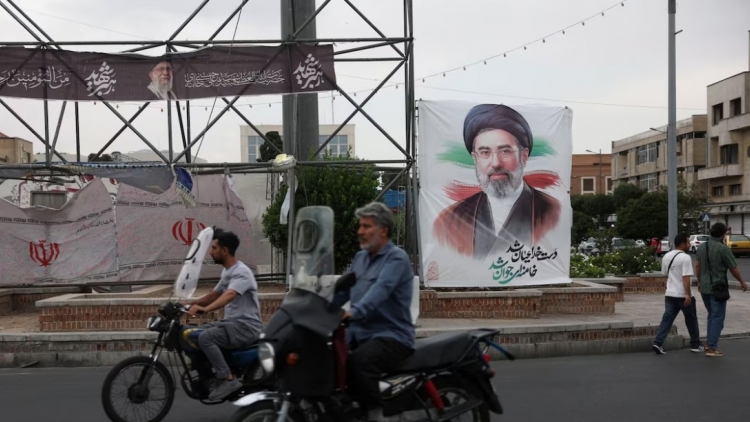 IRAN CĂH TING XƠỢNG CƠNH K’ĐƯƠI ÂNG MỸ PA ĐHÊY TR’PANH, MỊ ĐĂH TR’ZÊL TA LUÔN COH T’NGAY 13 ÂI