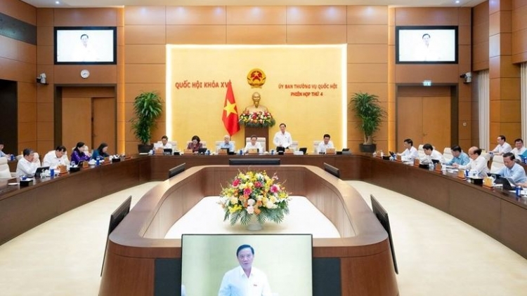 Knŭk kna bi êdah jao klei dưi kluôm hĭn kơ ƀuôn prŏng mdê hĭn 