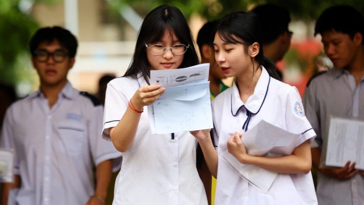 ĐIỂM THI TỐT NGHIỆP THPT 2026: ĐỢ BÀI THI ĐIỂM 10 XIÊR HĂT