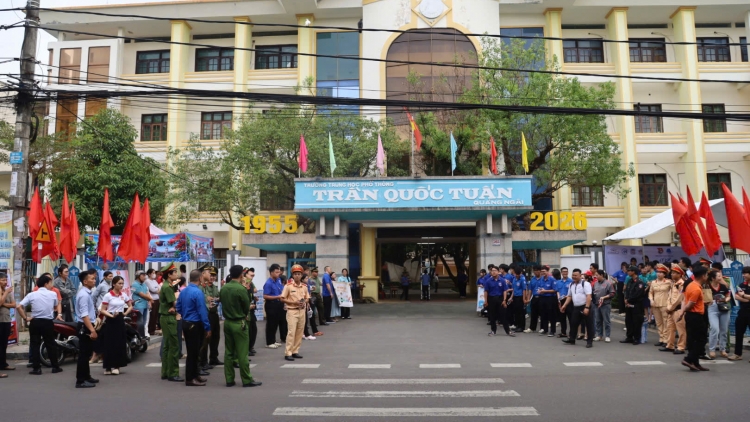 Quảng Ngãi ‘no tơ’nôm vâ chê 2.000 tơdroăng pơkâ pêi rah xo hok tro mot hriâm lâm 10 kong lâ̆p