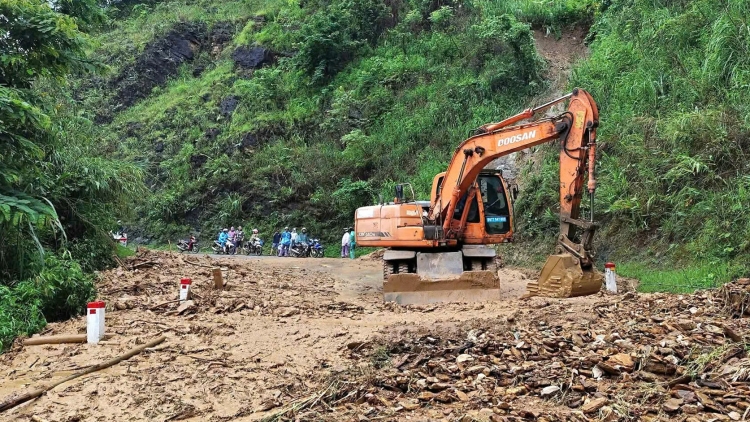 Sạt lở đất đá xảy ra tại nhiều nơi ở Sơn La 