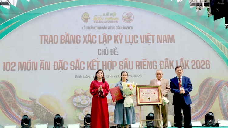 Sầu riêng càr Dăk Lăk geh bơceh lơh gơs 102 phan sa krơi is 