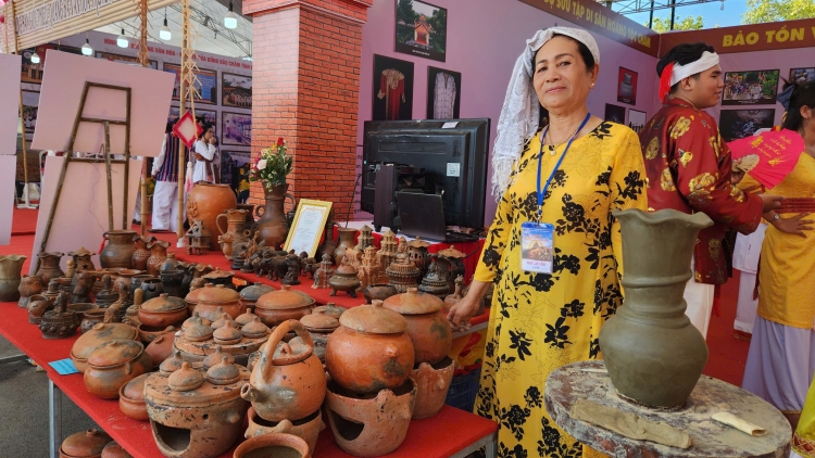 Gốm Chăm thành hàng hóa