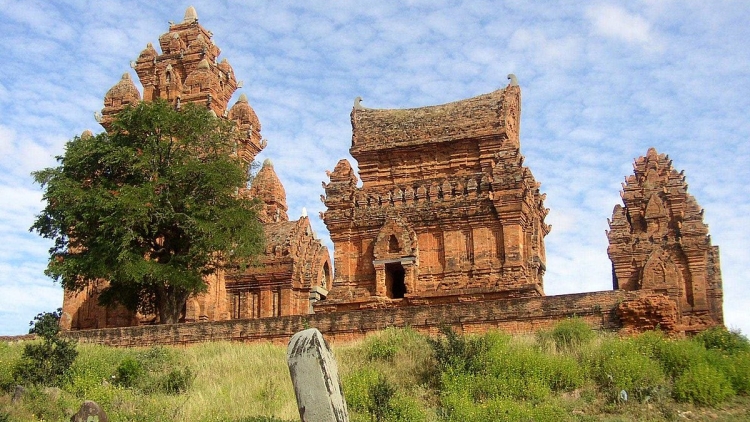 DAK KADHA ILAMO CAM ANGAOK MBUAN BÀ NÀI DI LAM DONG