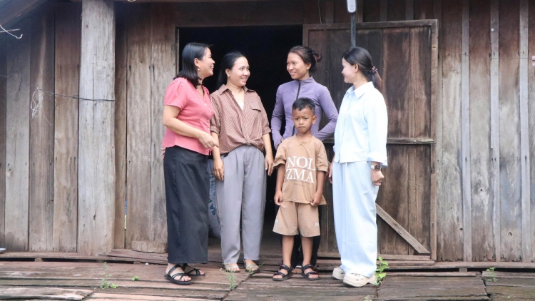 Chăm lo học sinh có hoàn cảnh khó khăn, sẵn sàng cho năm học mới 