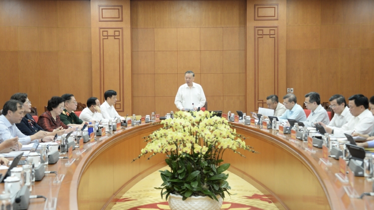 Pôa Tô Lâm, Kăn xiâm pơkuâ hnê ngăn Đảng, Kăn xiâm hnê ngăn tơnêi têa pêi cheăng ƀă Khu tơkŭm po tơdroăng cheăng Xiâm ‘na pêi pro tiô hlá mơ-éa Pơkâ 28