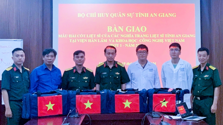 ពត៌មាន ម៉ោង ១៥