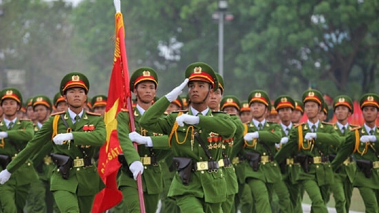 19 tháng 8 
